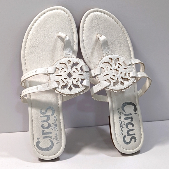 Circus by Sam Edelman CHERRI White Flat Sandals Women's Size 8 M - Picture 2 of 11